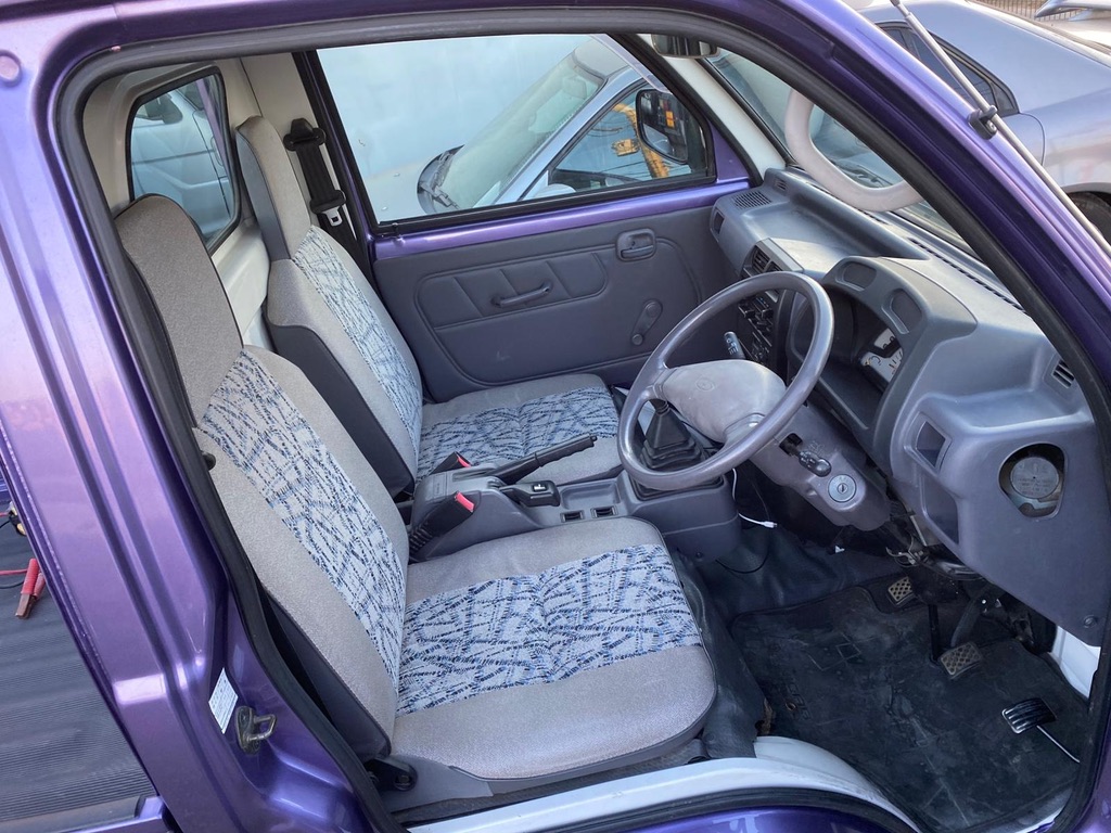 1998 Mitsubishi Minicab 4WD Purple