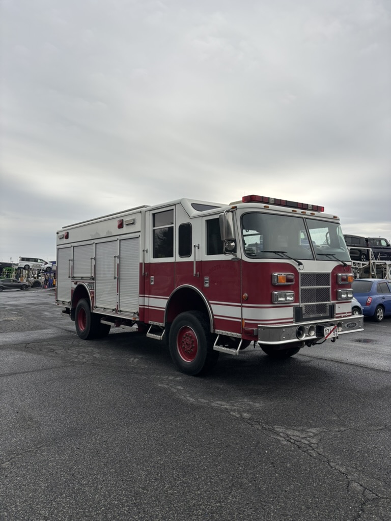 2007 Pierce Saber Heavy Rescue 256 26,000 Miles