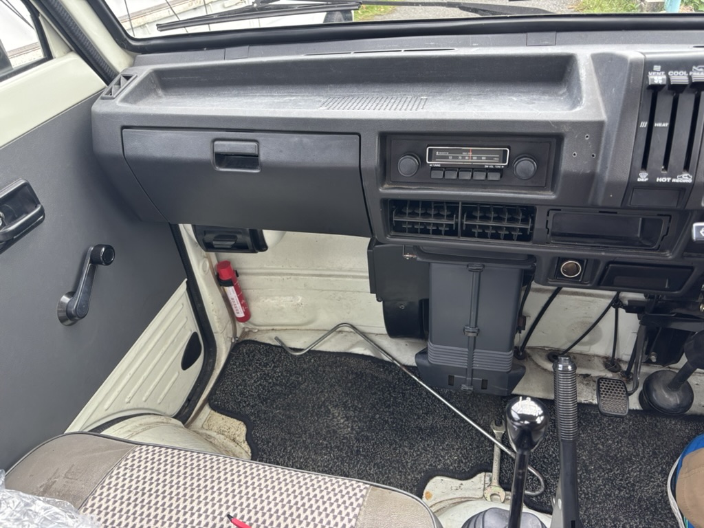 1984 Suzuki Carry 4WD Kei Truck 11,000 Kilometers