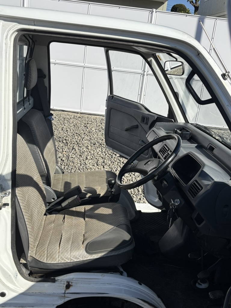 1990 Honda Acty Attack 4WD 93,000 KM White Model HA4 RealTime 4WD 4 speed Manual Differential Lock  660cc No A/C